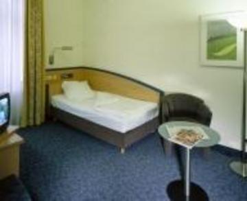 The Exzellenz Hotel 3*